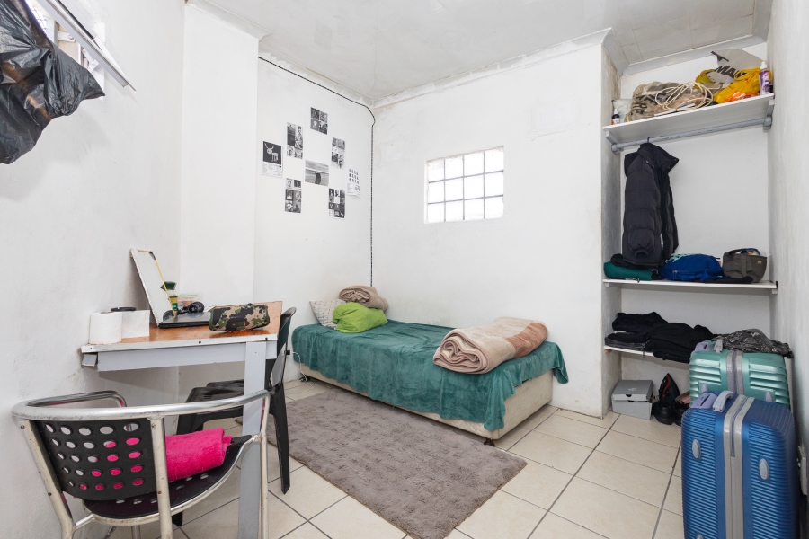 6 Bedroom Property for Sale in Belhar Western Cape